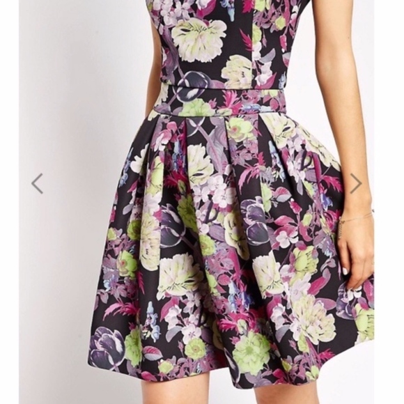 ASOS Floral Print Teacup Full Mini Skirt SZ 6 - Picture 1 of 7